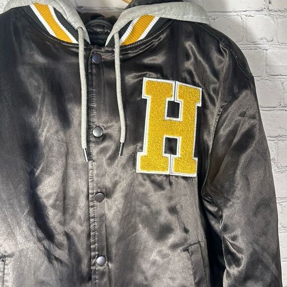 Harry Potter Hogwarts Hufflepuff Satin Varsity Letterman Jacket Coat Hoodie S - Picture 2 of 10